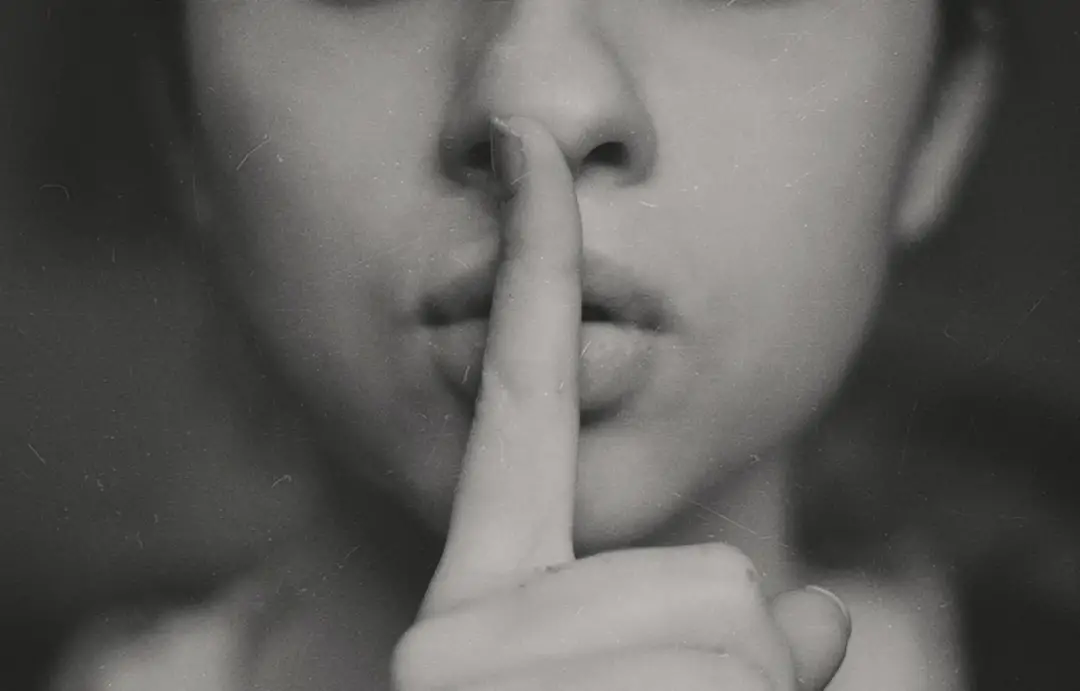 como oir el silencio posdata-digital-press